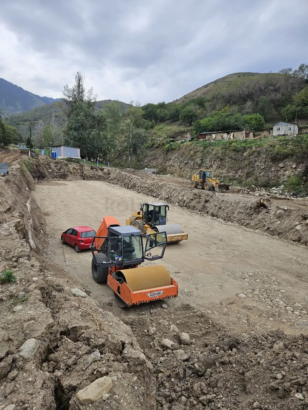 Каток строительный грунтовый аренда - фото 2