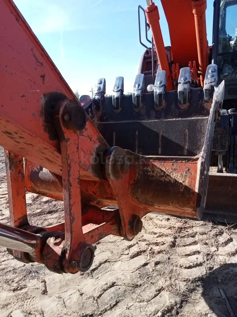 Аренда экскаватора - фото 3