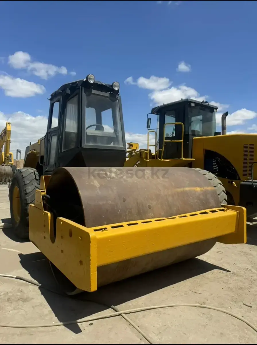 Каток, грейдер, тралл - фото 2