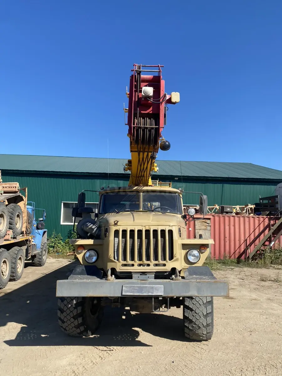 Автокран Урал - фото 2