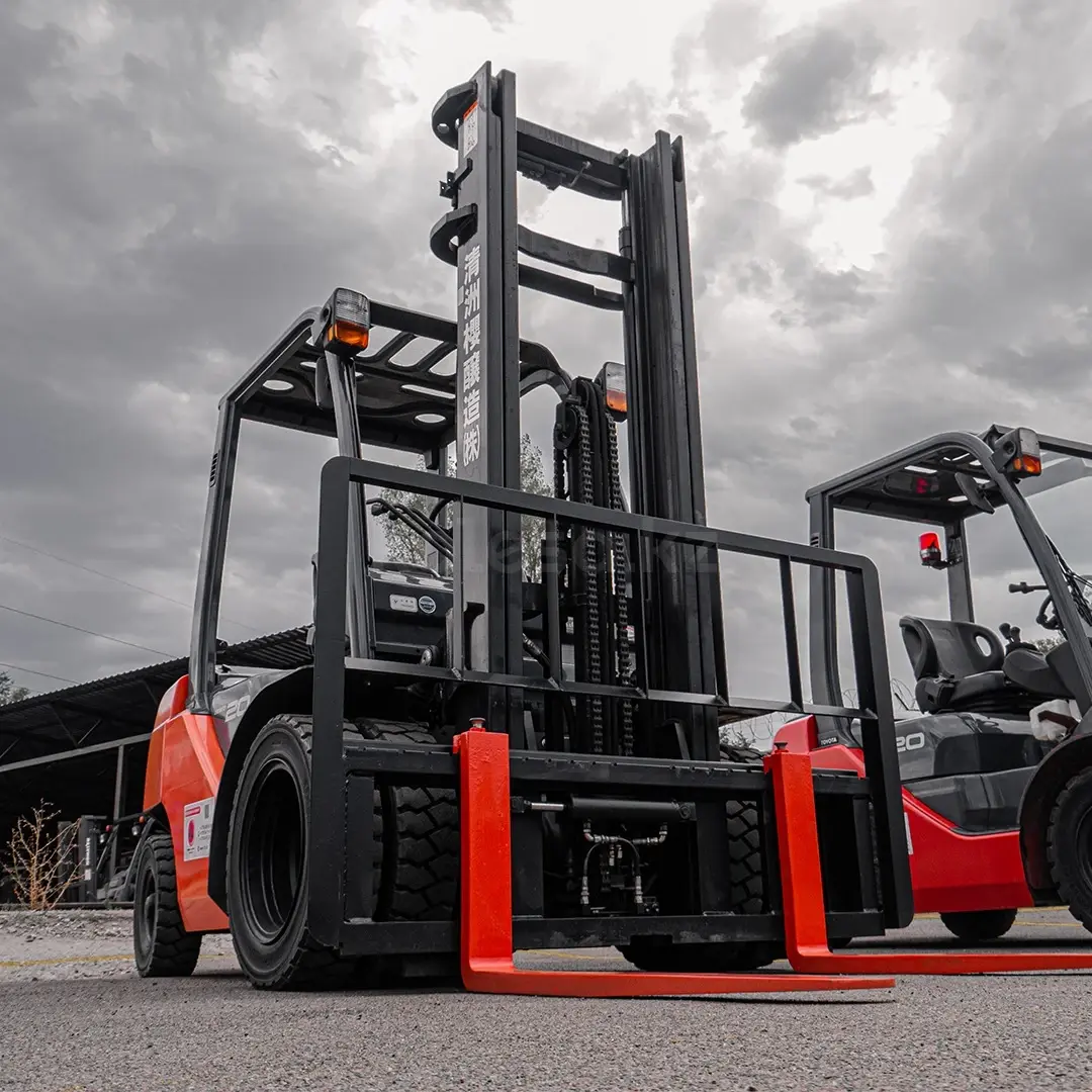 Аренда Японских вилочных погрузчиков от 1,5тонны до 3 тонн