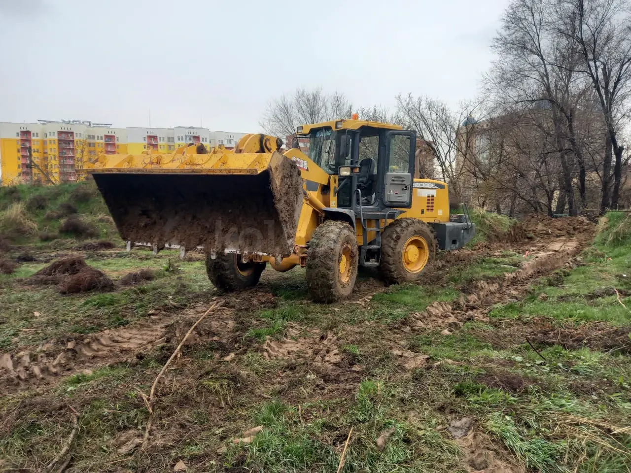 Колесные экскаваторы, экскаватор погрузчик 3/1, фронтальные погрузчики