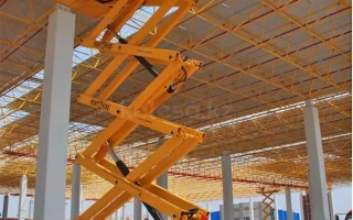 НОЖНИЧНЫЙ ПОДЪЕМНИК ДЛЯ МОНТАЖНЫХ РАБОТ HAULOTTE H 18 SX