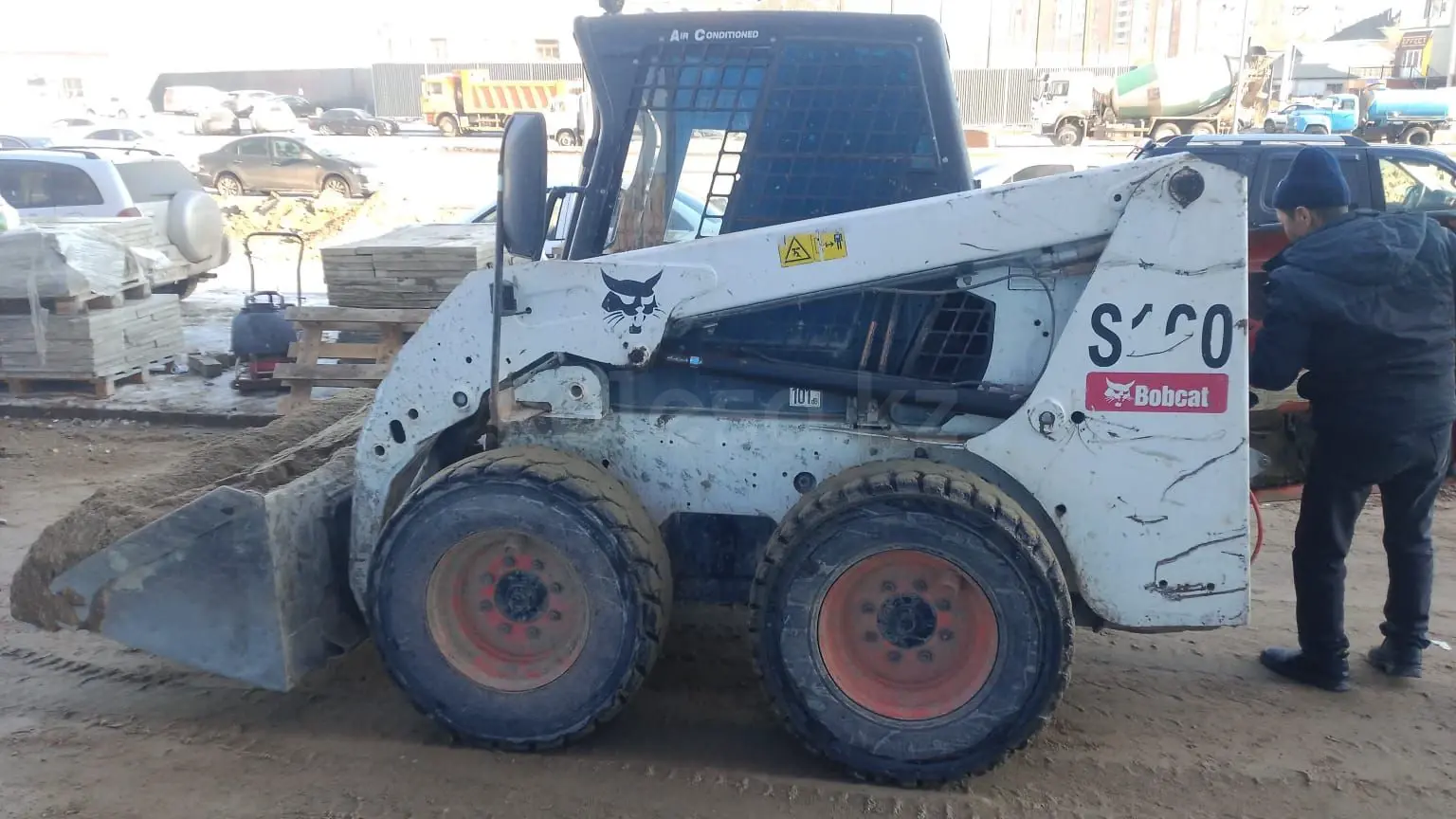 Аренда погрузчика Bobcat S160