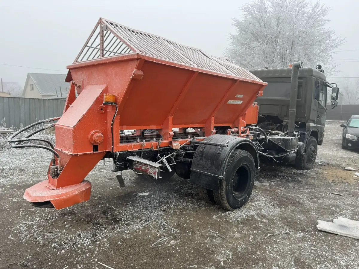 КДМ пескач пескоразбрасыватель